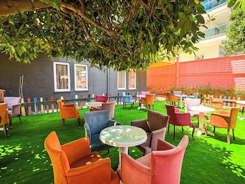 gold twins relax beach hotel