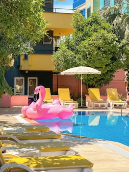 gold twins relax beach hotel