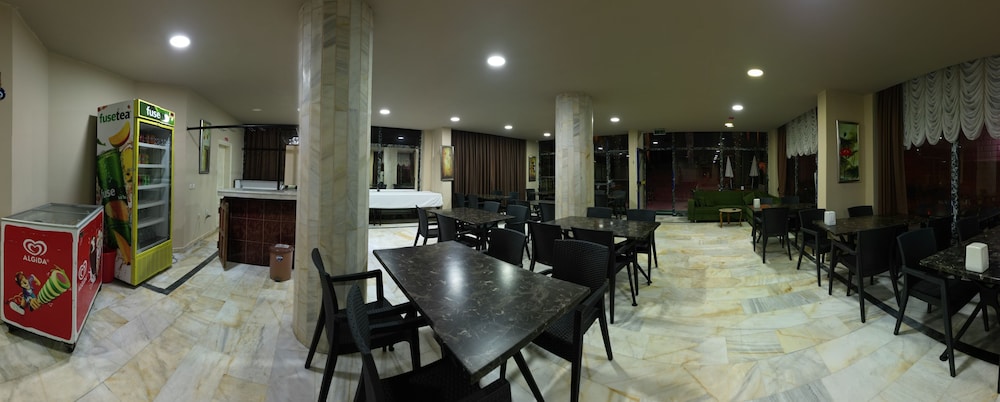 gold twins relax beach hotel