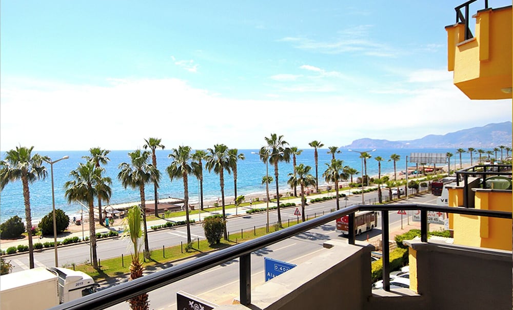 gold twins relax beach hotel