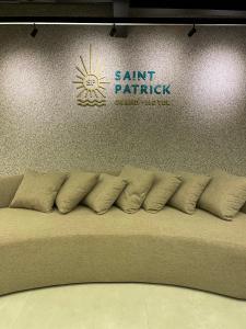saint patrick grand hotel