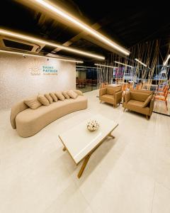 saint patrick grand hotel