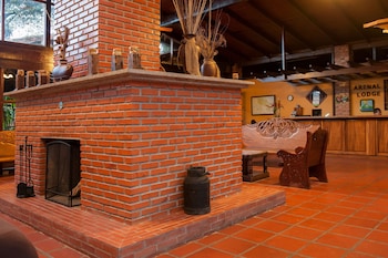 hotel arenal lodge