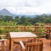 hotel arenal lodge