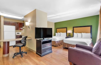 extended stay america suites indianapolis airport w southern