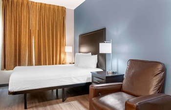 extended stay america suites indianapolis airport w southern