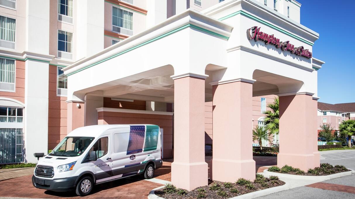 hampton inn and suites orlando airport gateway village
