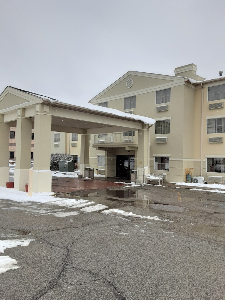 hampton inn and suites orlando airport gateway village