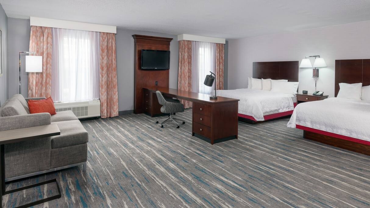 hampton inn and suites orlando airport gateway village
