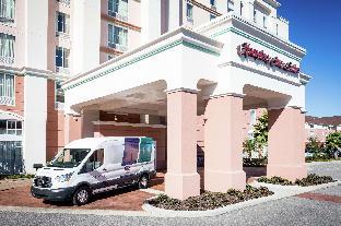 hampton inn and suites orlando airport gateway village