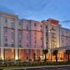 hampton inn and suites orlando airport gateway village