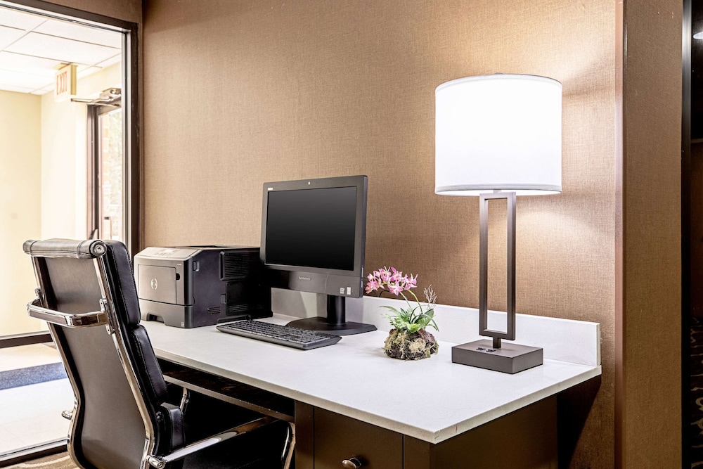 comfort inn indianapolis north carmel