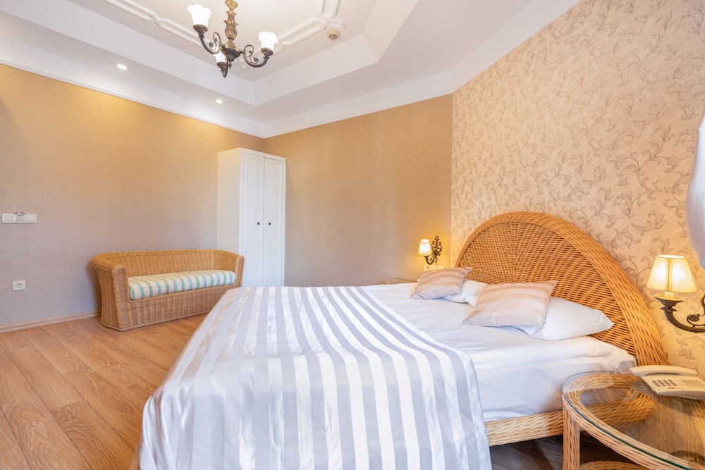 aspen hotel special class