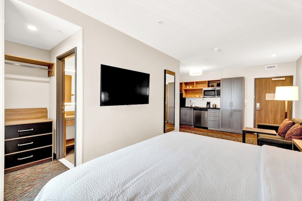 candlewood suites detroit auburn hills an ihg hotel