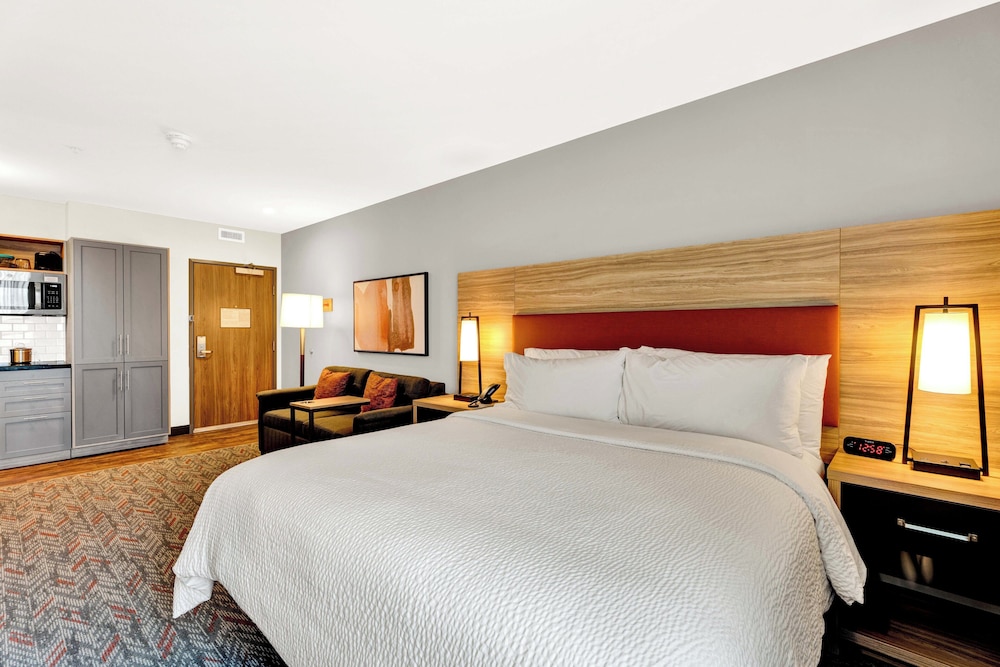 candlewood suites detroit auburn hills an ihg hotel