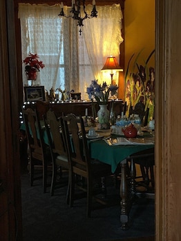 Hannibal Garden House Bed And Breakfast,,3 star