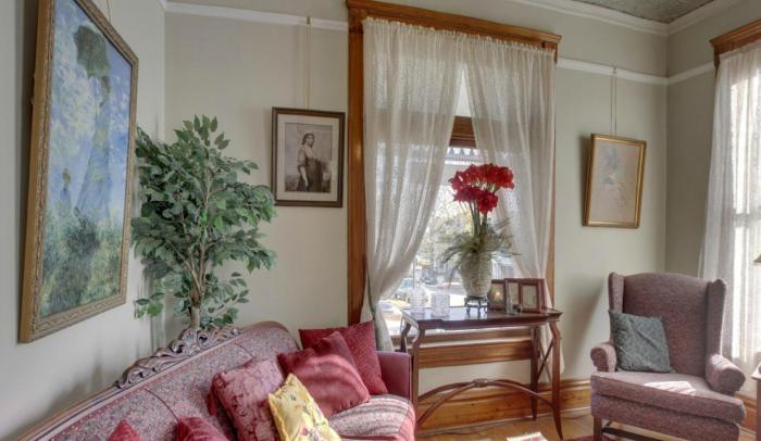 hannibal garden house bed and breakfast