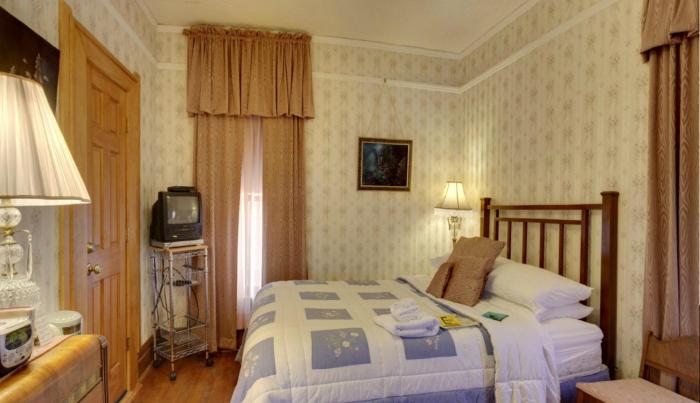 hannibal garden house bed and breakfast
