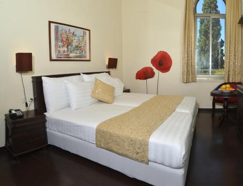 little house in bakah