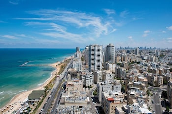 bat yam