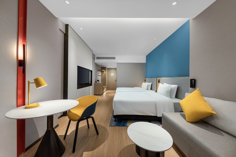holiday inn express jiangmen yinhu bay an ihg hotel