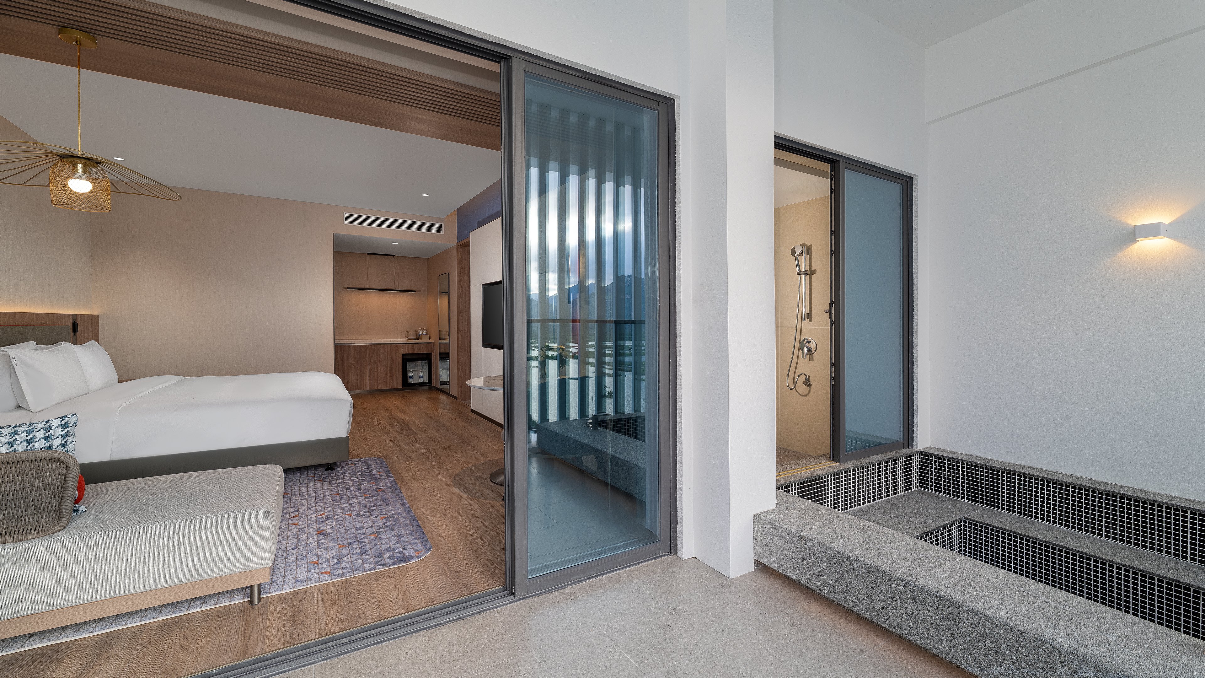 holiday inn express jiangmen yinhu bay an ihg hotel