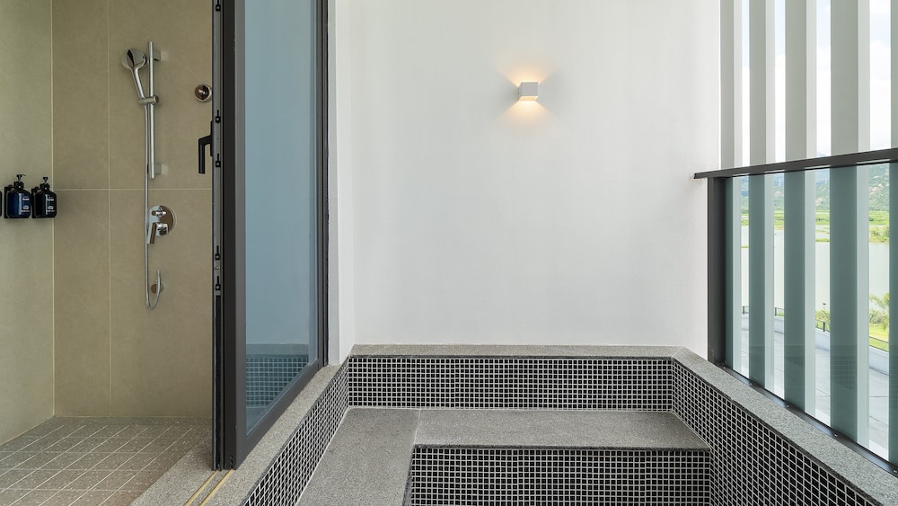 holiday inn express jiangmen yinhu bay an ihg hotel