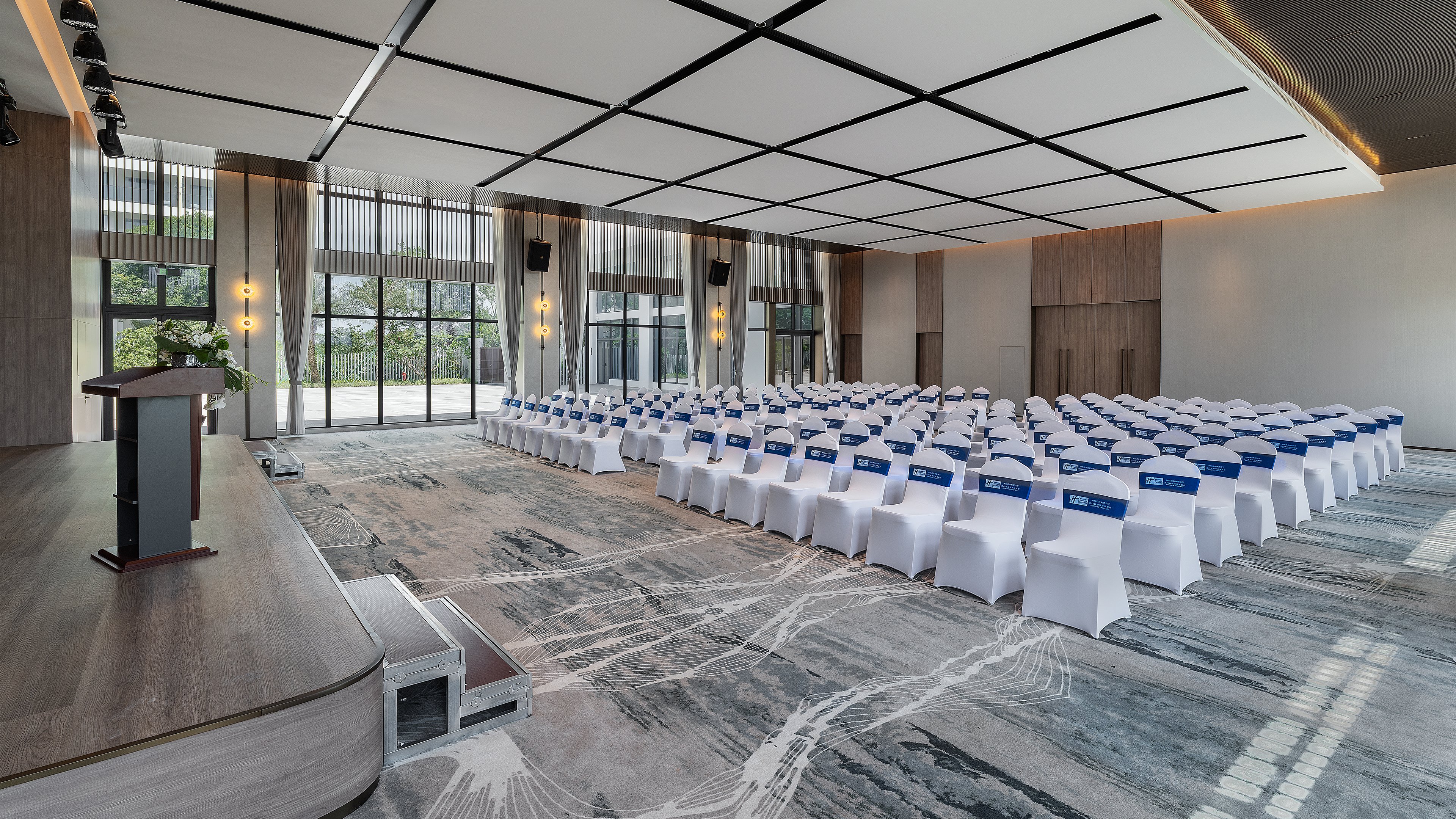 holiday inn express jiangmen yinhu bay an ihg hotel