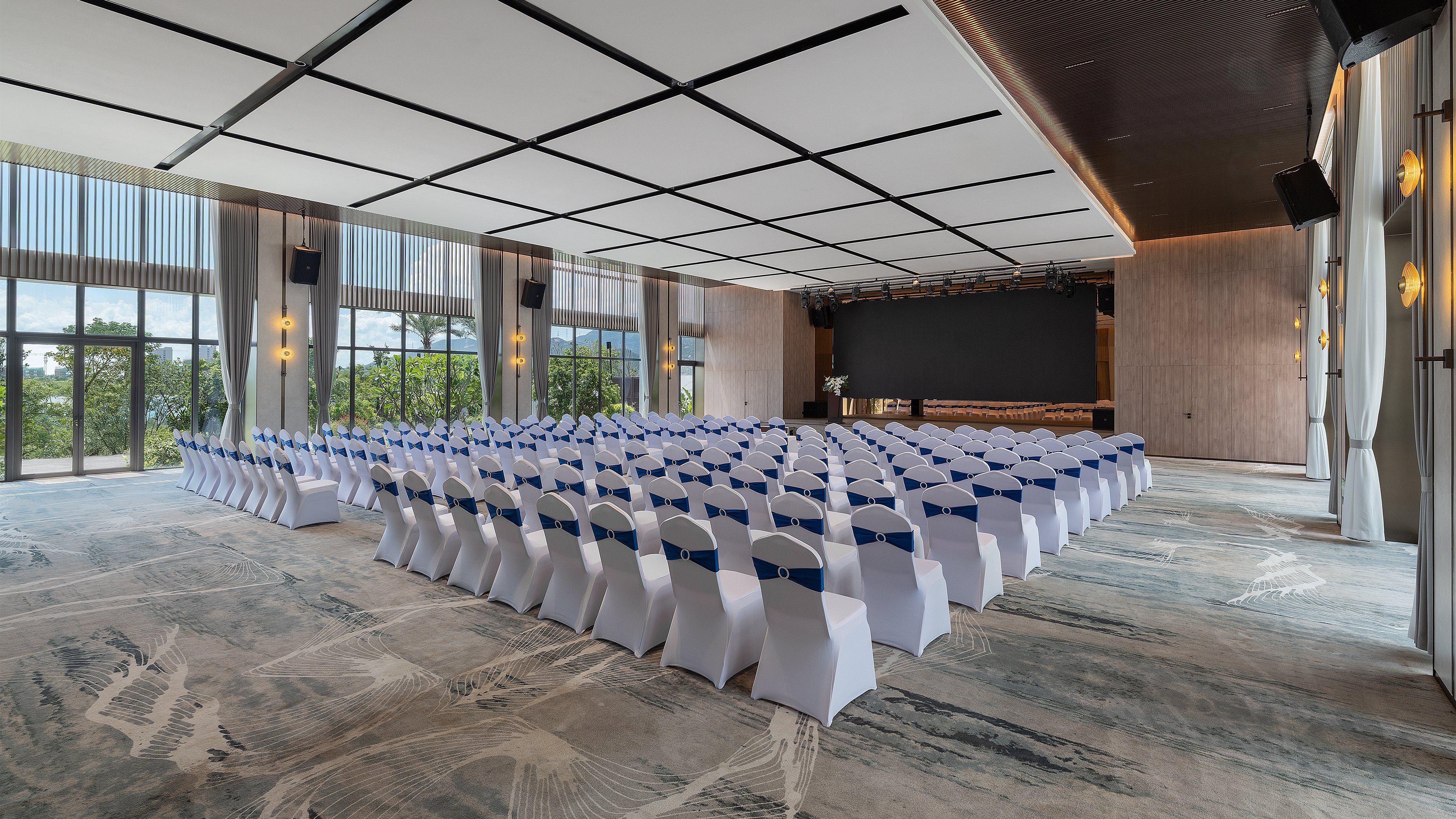 holiday inn express jiangmen yinhu bay an ihg hotel