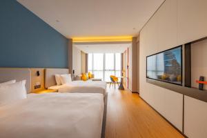 holiday inn express jiangmen yinhu bay an ihg hotel