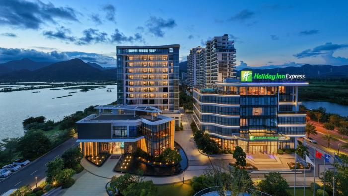 holiday inn express jiangmen yinhu bay an ihg hotel