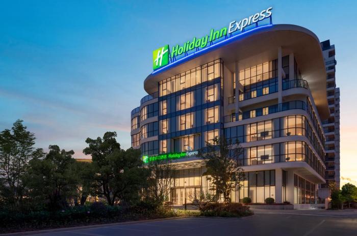 holiday inn express jiangmen yinhu bay an ihg hotel