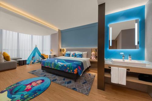 holiday inn express jiangmen yinhu bay an ihg hotel