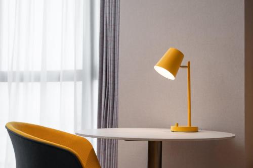 holiday inn express jiangmen yinhu bay an ihg hotel
