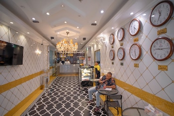 al karnak hotel branch