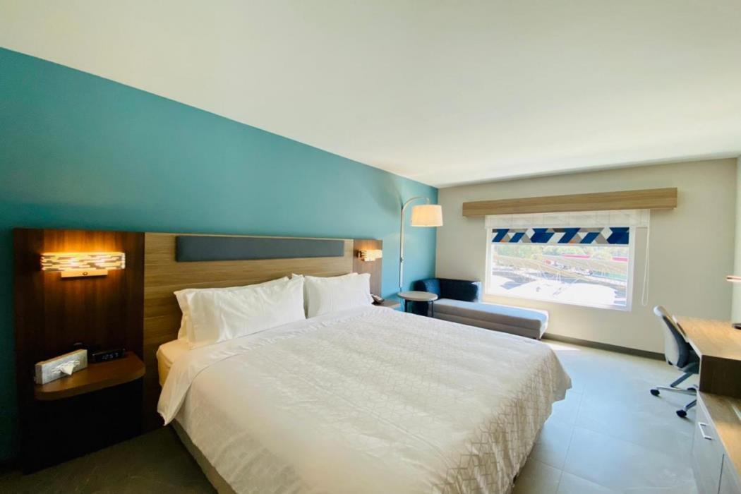 holiday inn express guadalajara vallarta poniente an ihg hotel