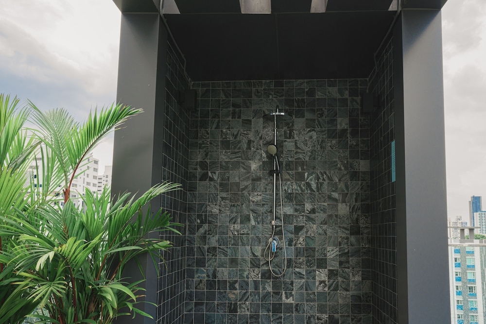 voque hotel and serviced residence sukhumvit 51