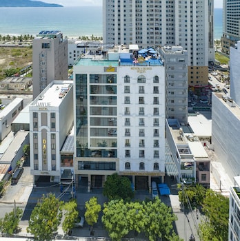 menora grand da nang