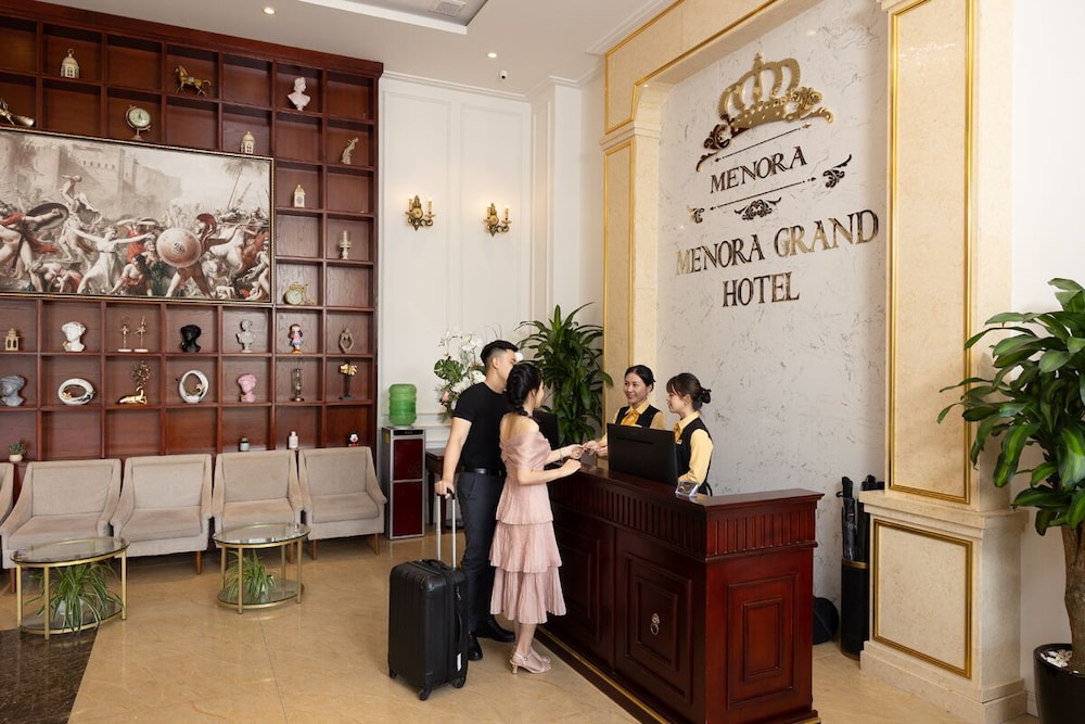 menora grand da nang