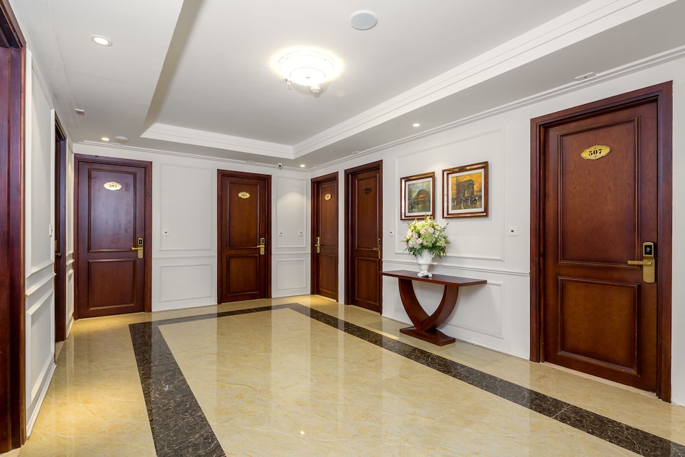 menora grand da nang