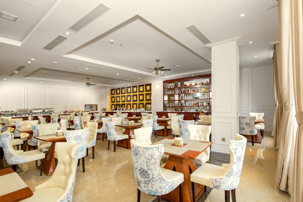 menora grand da nang