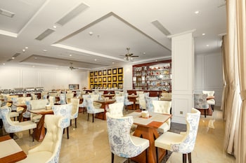 menora grand da nang