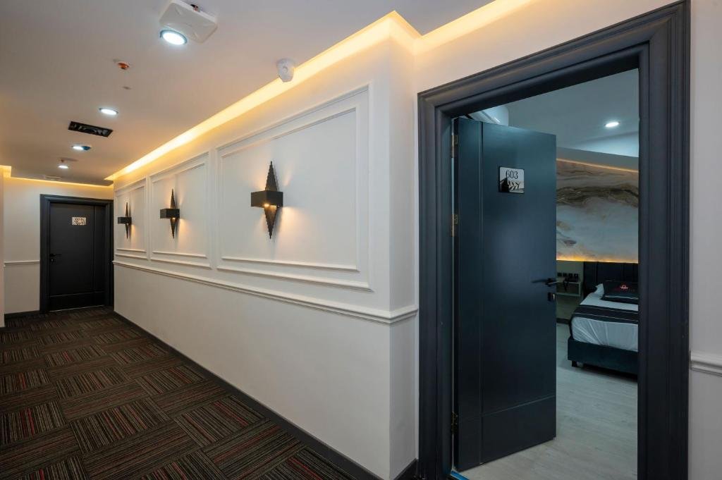 intercity airport hotel
