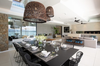 kerem luxury beachfront villas