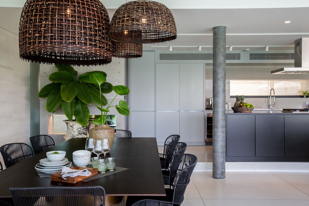 kerem luxury beachfront villas