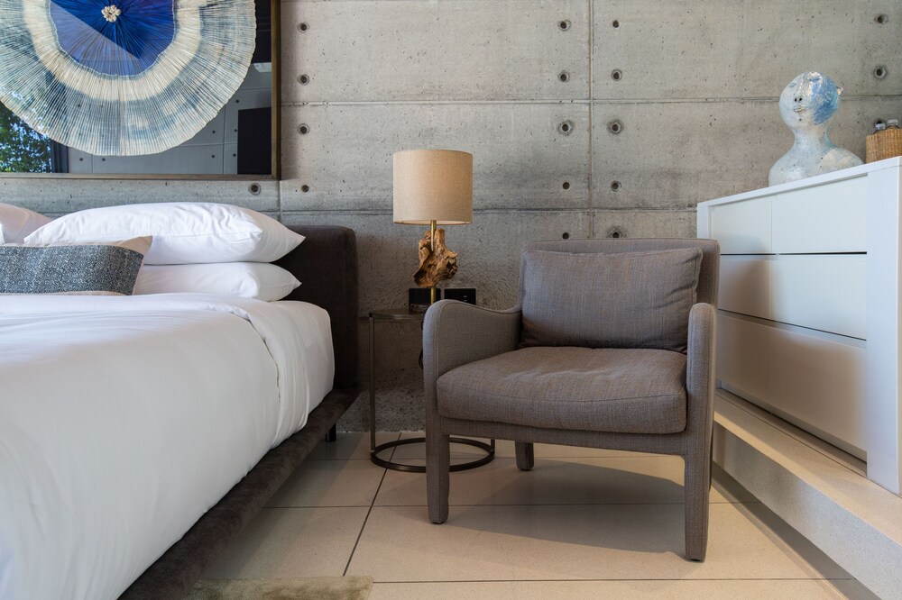 kerem luxury beachfront villas