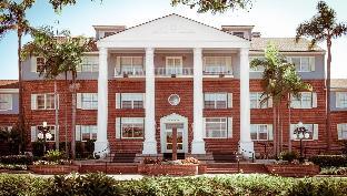 lafayette hotel and club