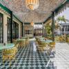 lafayette hotel and club