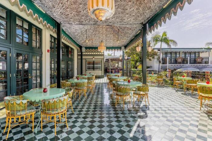 lafayette hotel and club
