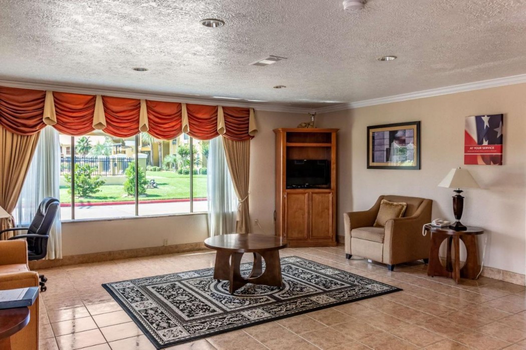 motel 6 alvin tx